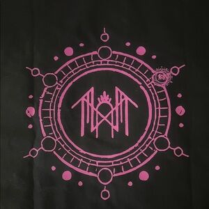 NEW (CHICYEA) graphic design t-shirts size M